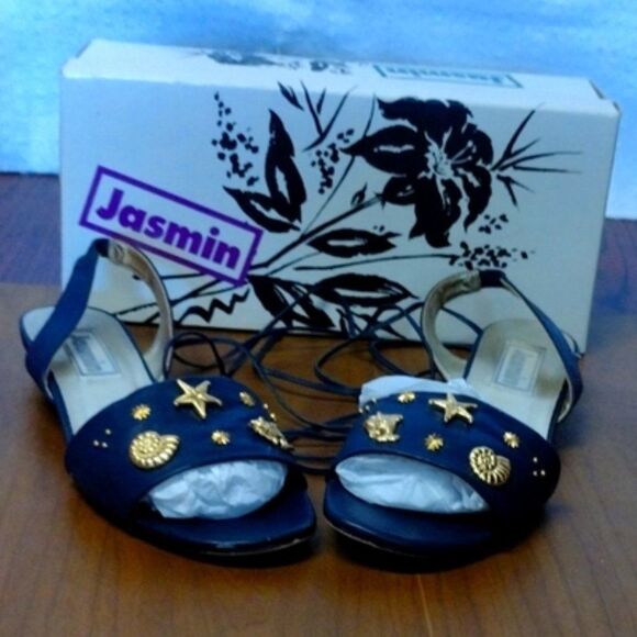 Dark Blue Jasmin Shoes Size 8! - Picture 1 of 12